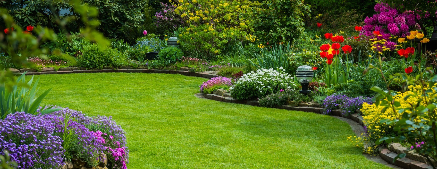 Nachher — angelegter, gepflegter Garten